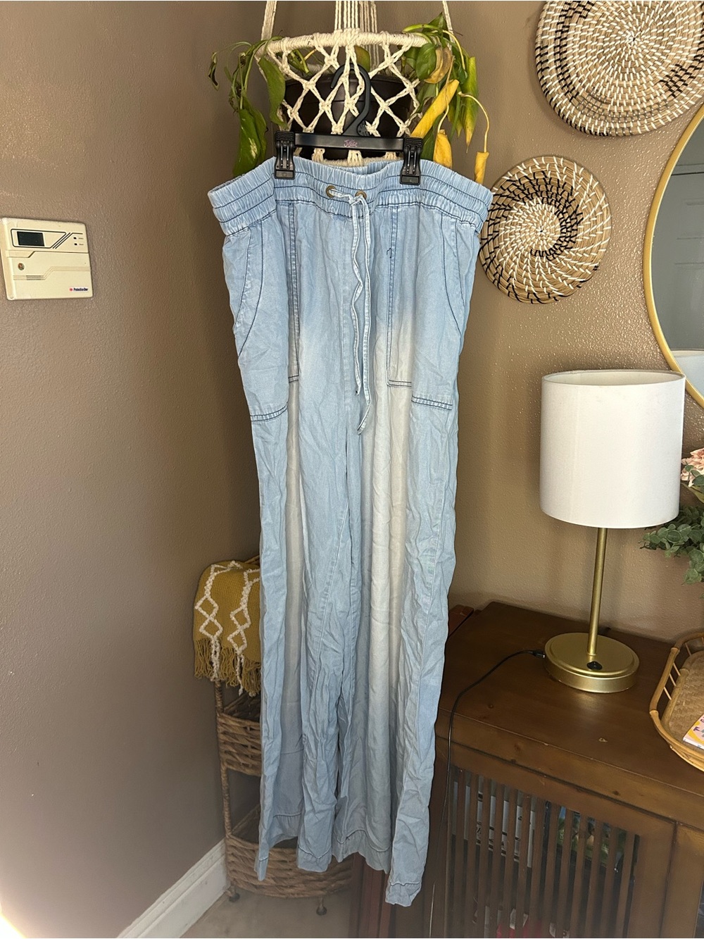 Zenana Outfitters Light Blue Wide-Leg Drawstring Jeans